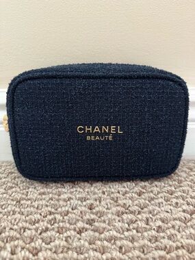 Chanel Beaute Makeup bag